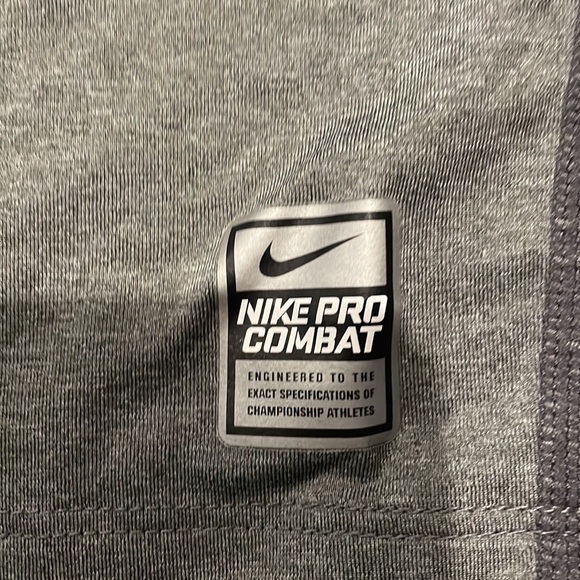 Nike Pro Combat Long Sleeve Compression Shirt - Picture 3 of 4